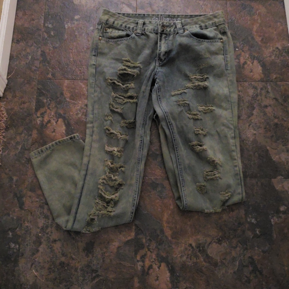 Dollhouse distress Jean's